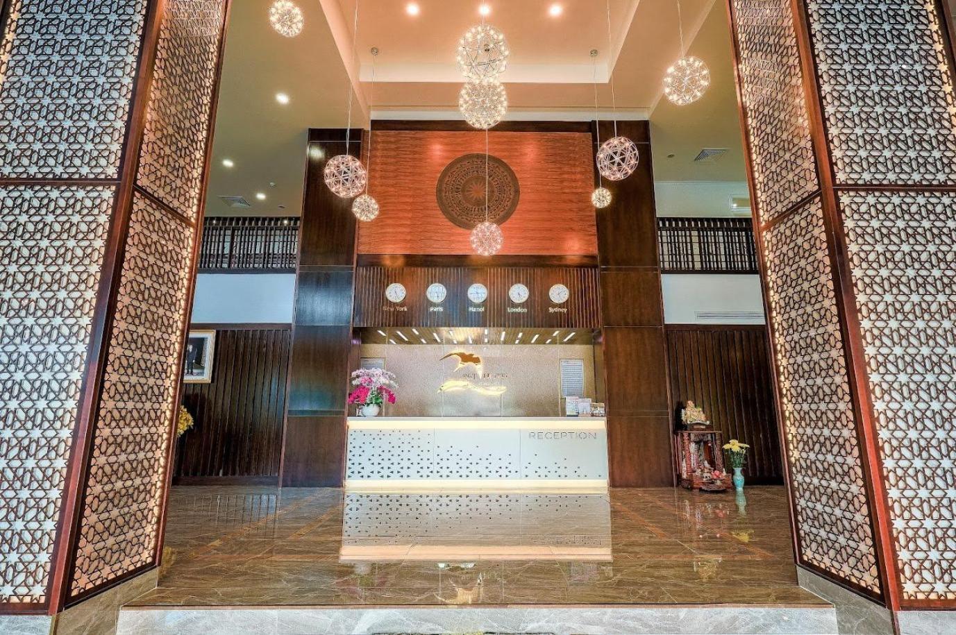 Vung Tau P&T Hotel מראה חיצוני תמונה