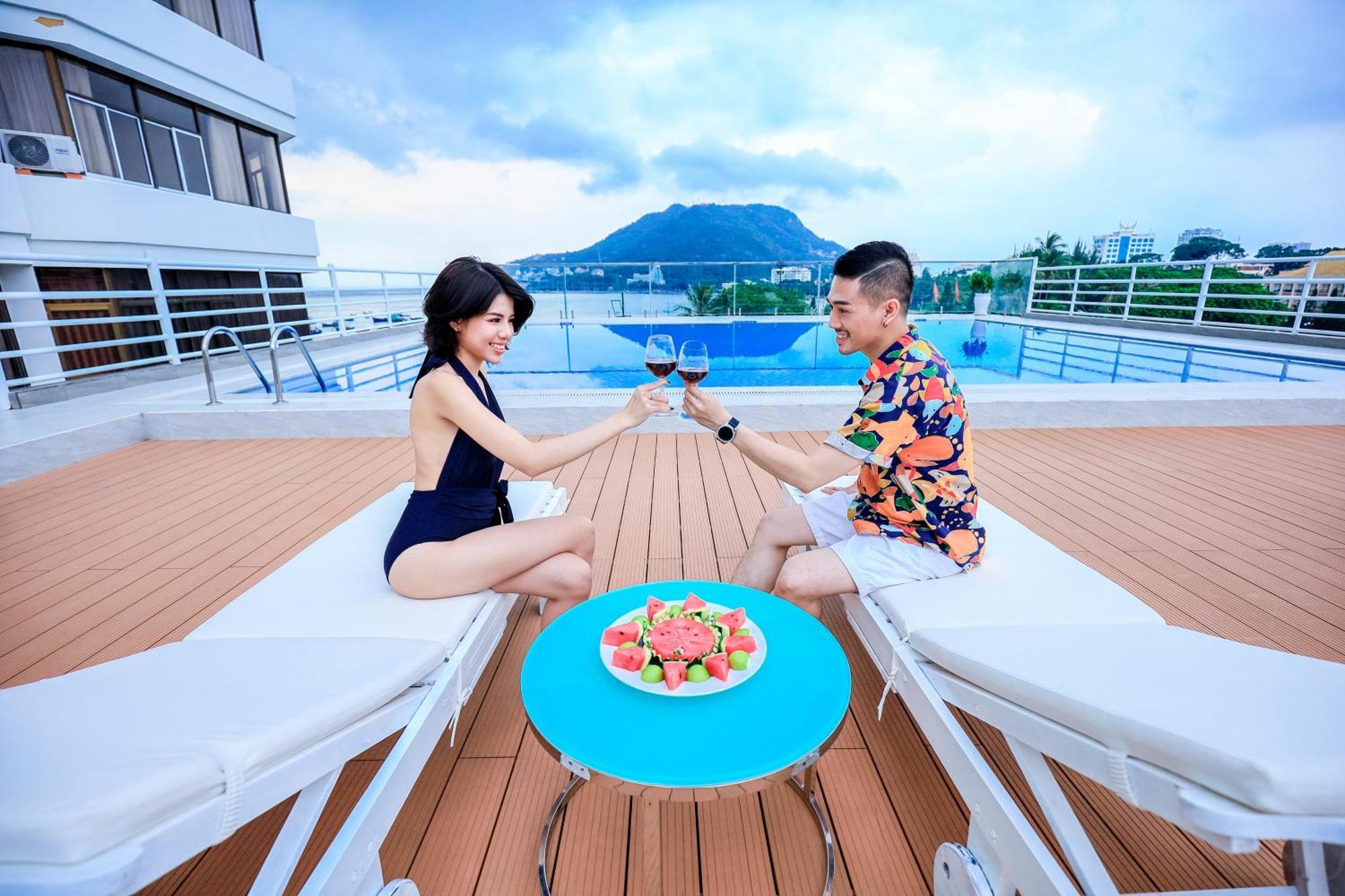 Vung Tau P&T Hotel מראה חיצוני תמונה