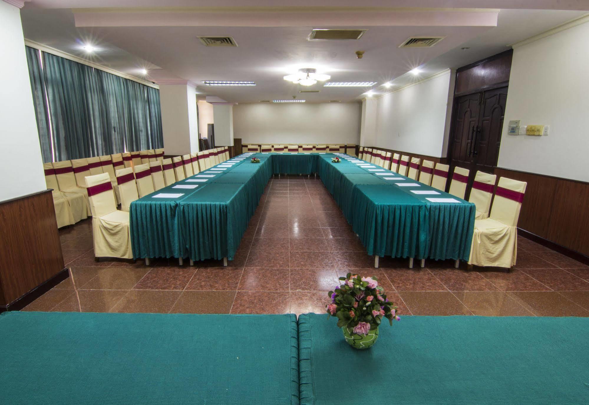 Vung Tau P&T Hotel מראה חיצוני תמונה