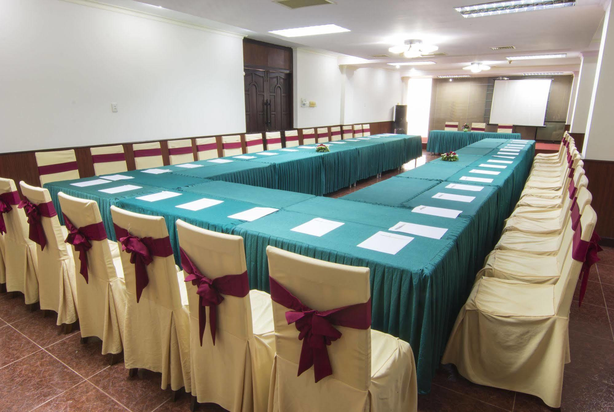 Vung Tau P&T Hotel מראה חיצוני תמונה